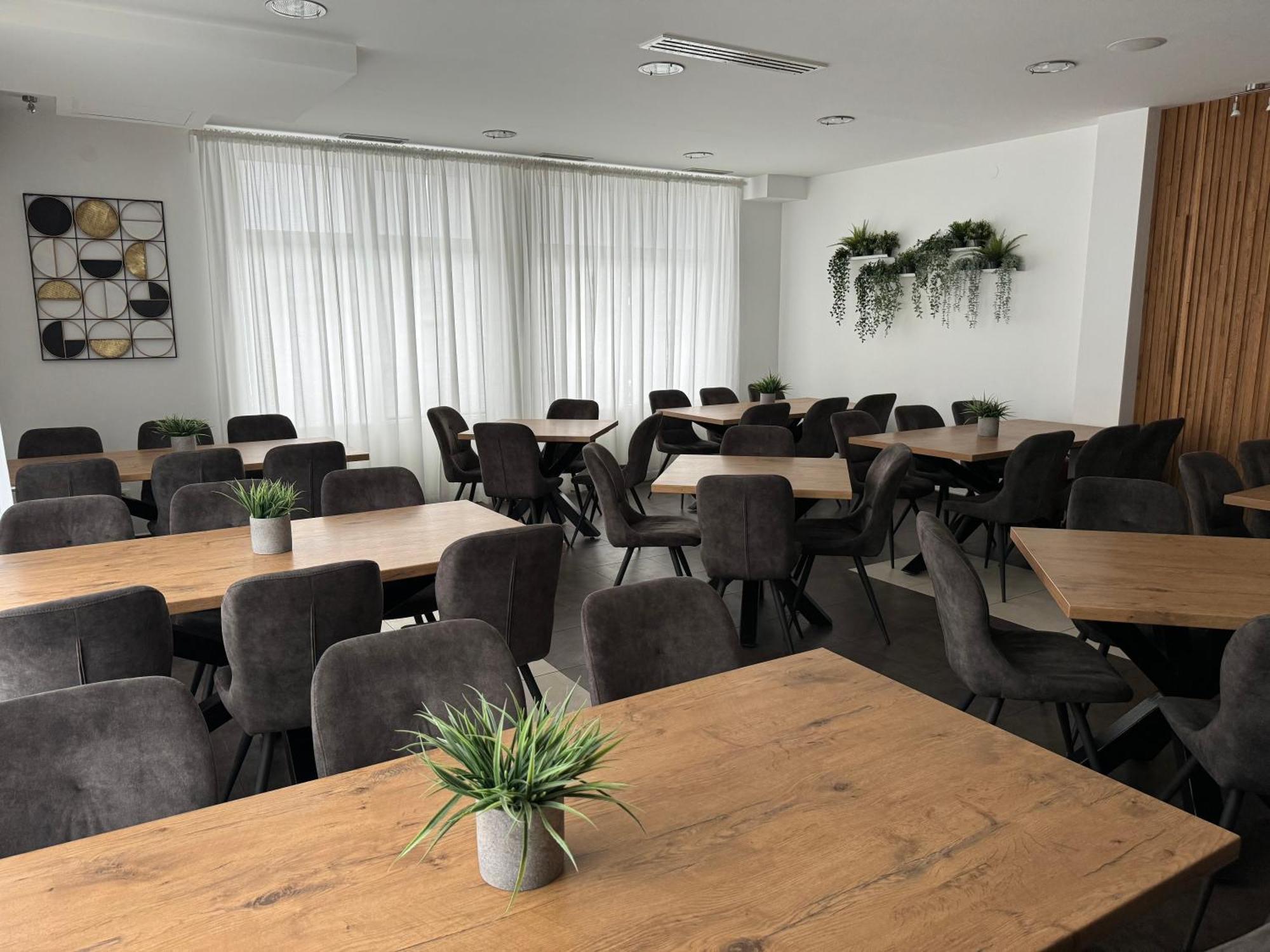 Pansion Komfor Fitea Osijek Ngoại thất bức ảnh